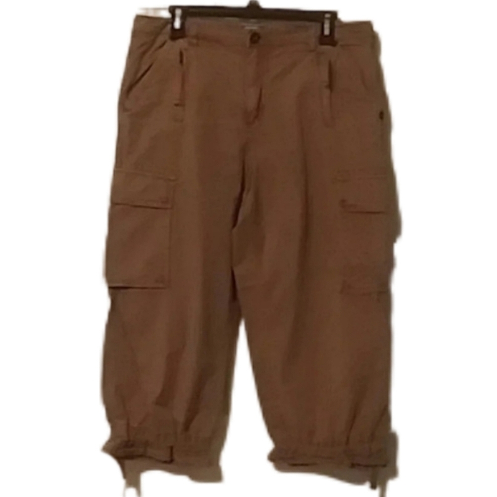 KHAKI Bermuda shorts